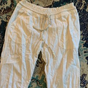 White linen Roxy pants